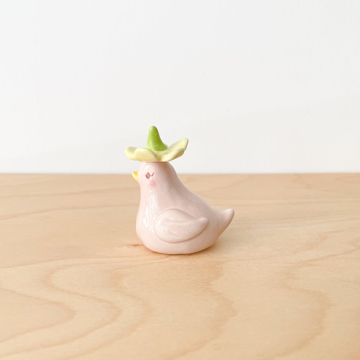 Pink Daisy Duck Ring Holder