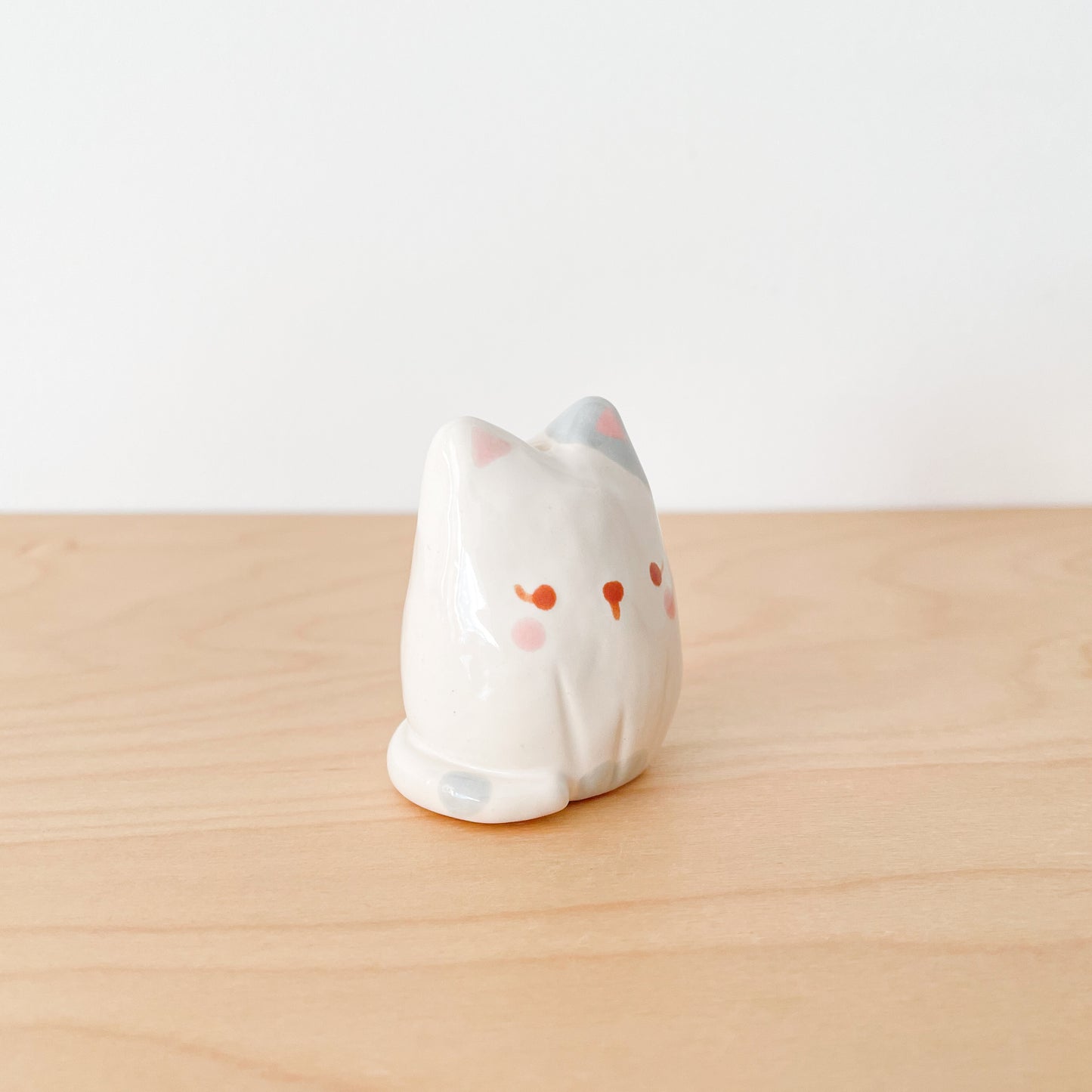 Spotty Grey Cat Mini Vase