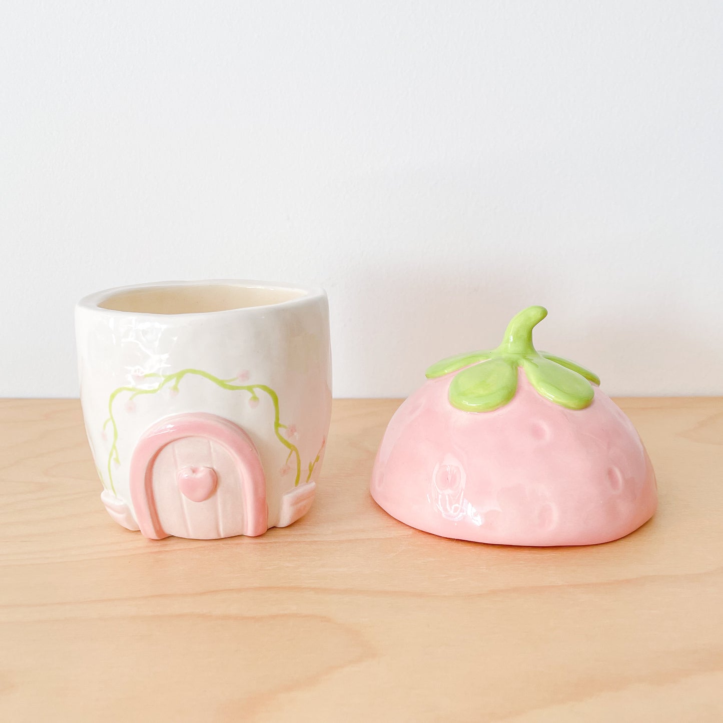 Sweet Vine Cottage Jar