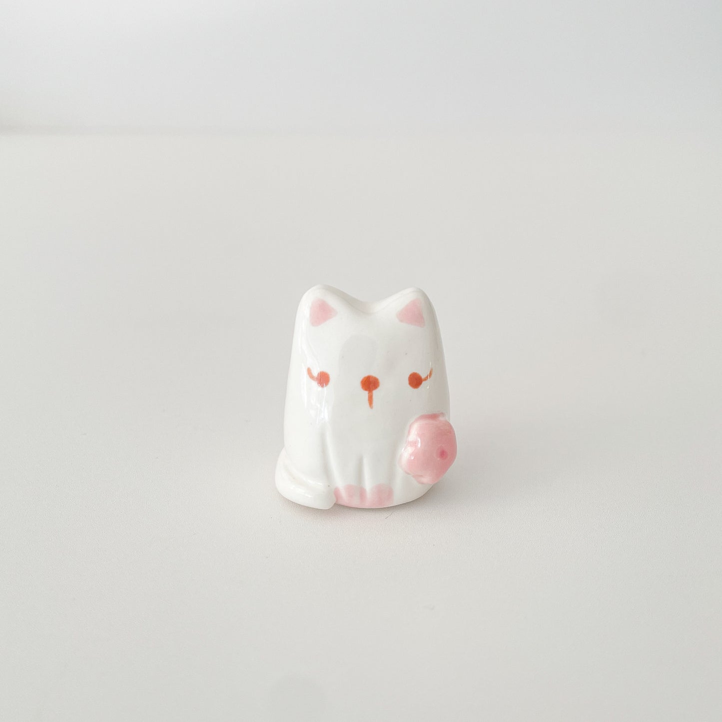 Flower Cat Desk Pal