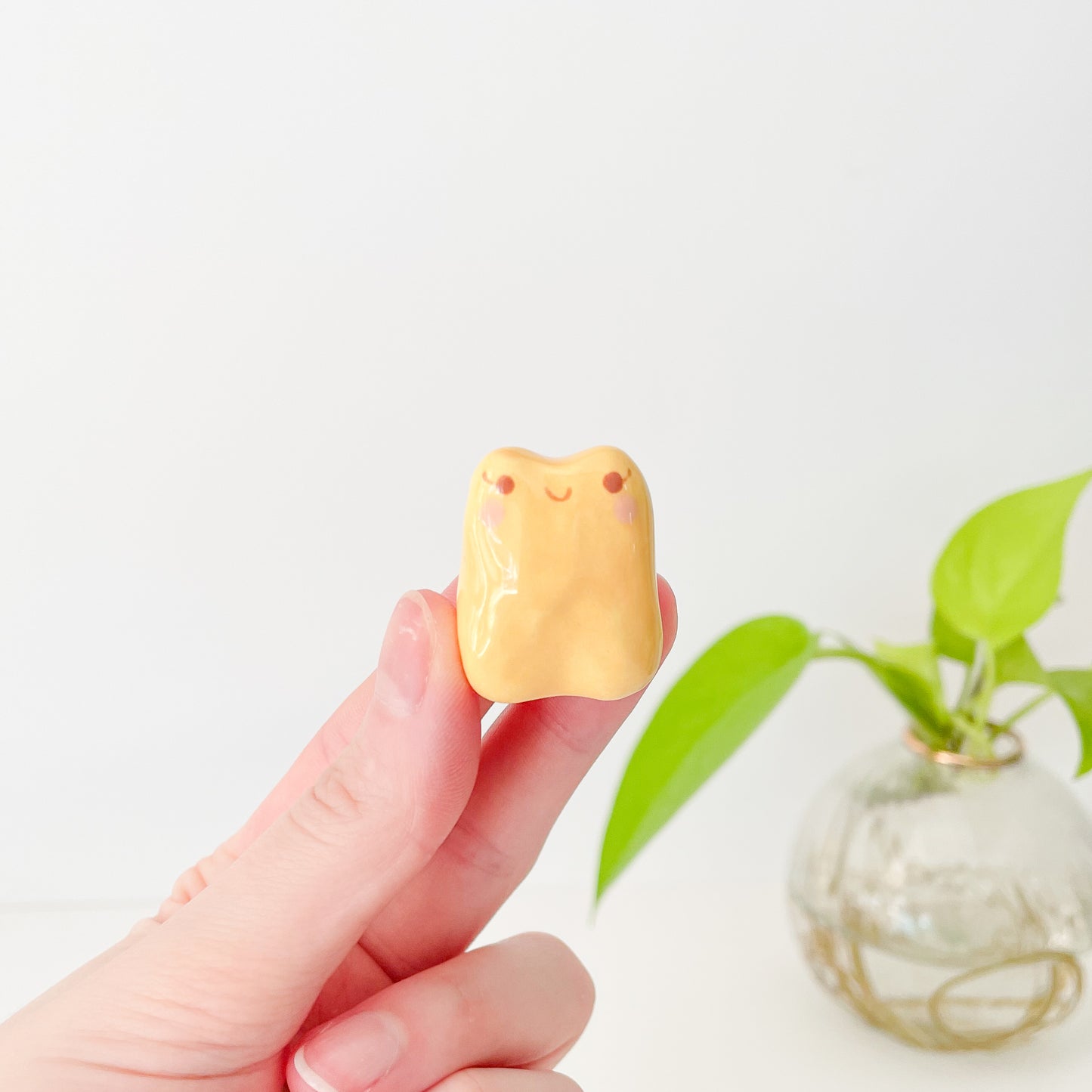 Orange Froggy Desk Pal