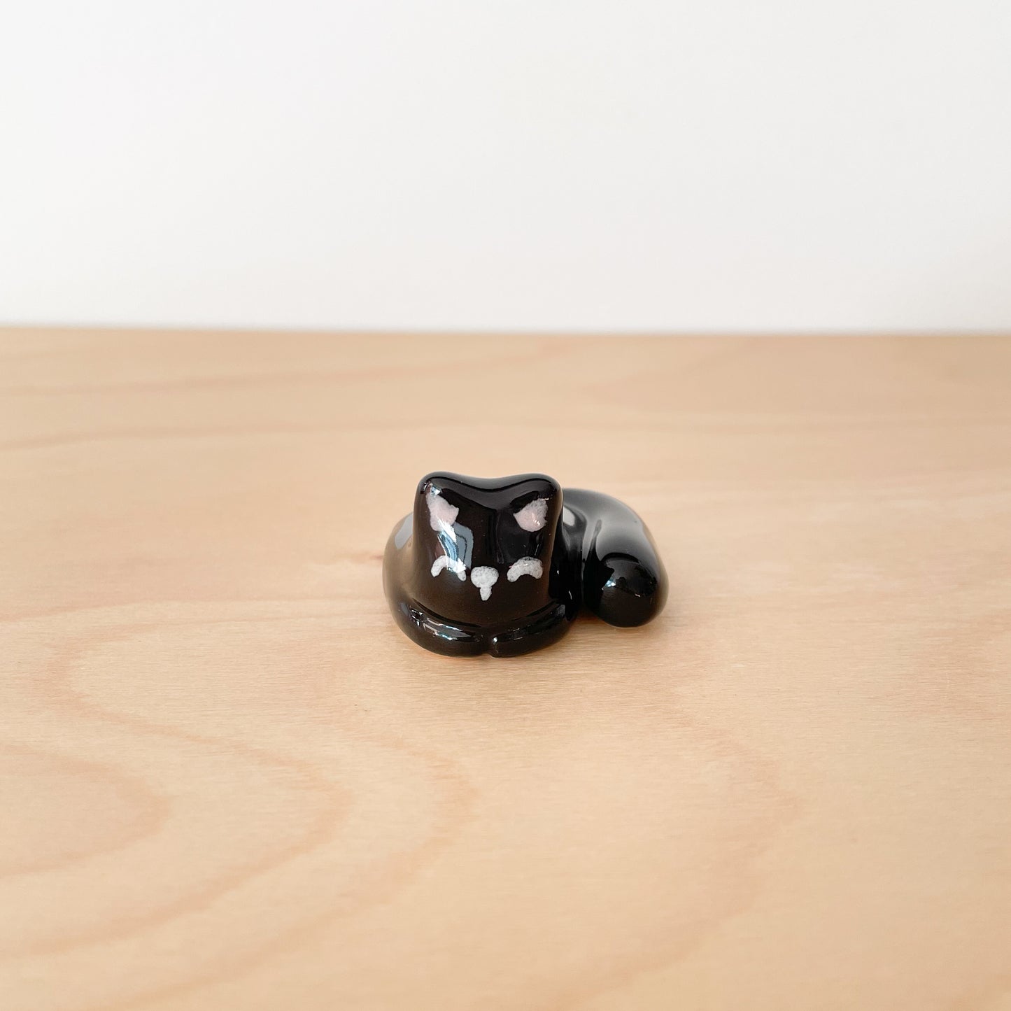 Black Sleepy Cat Desk Pal