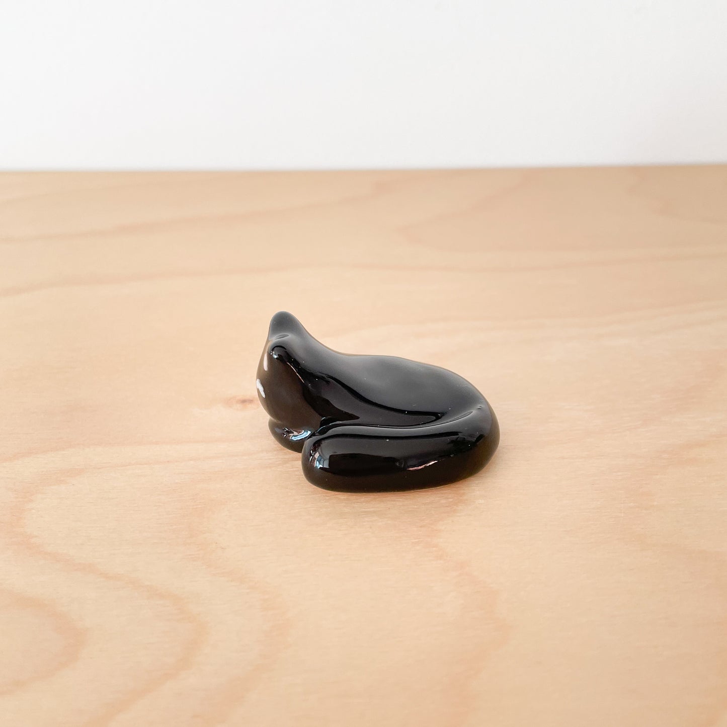 Black Sleepy Cat Desk Pal