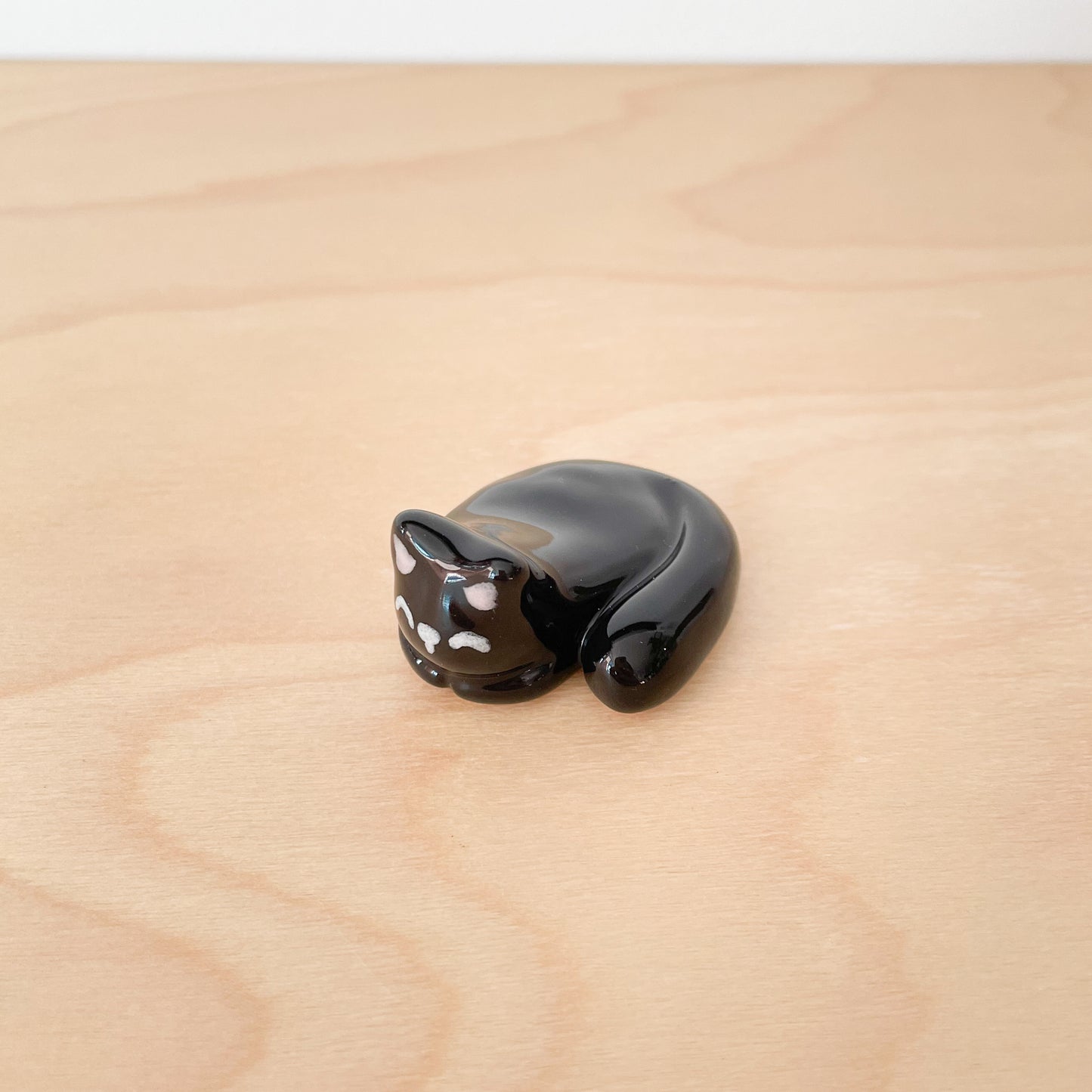 Black Sleepy Cat Desk Pal