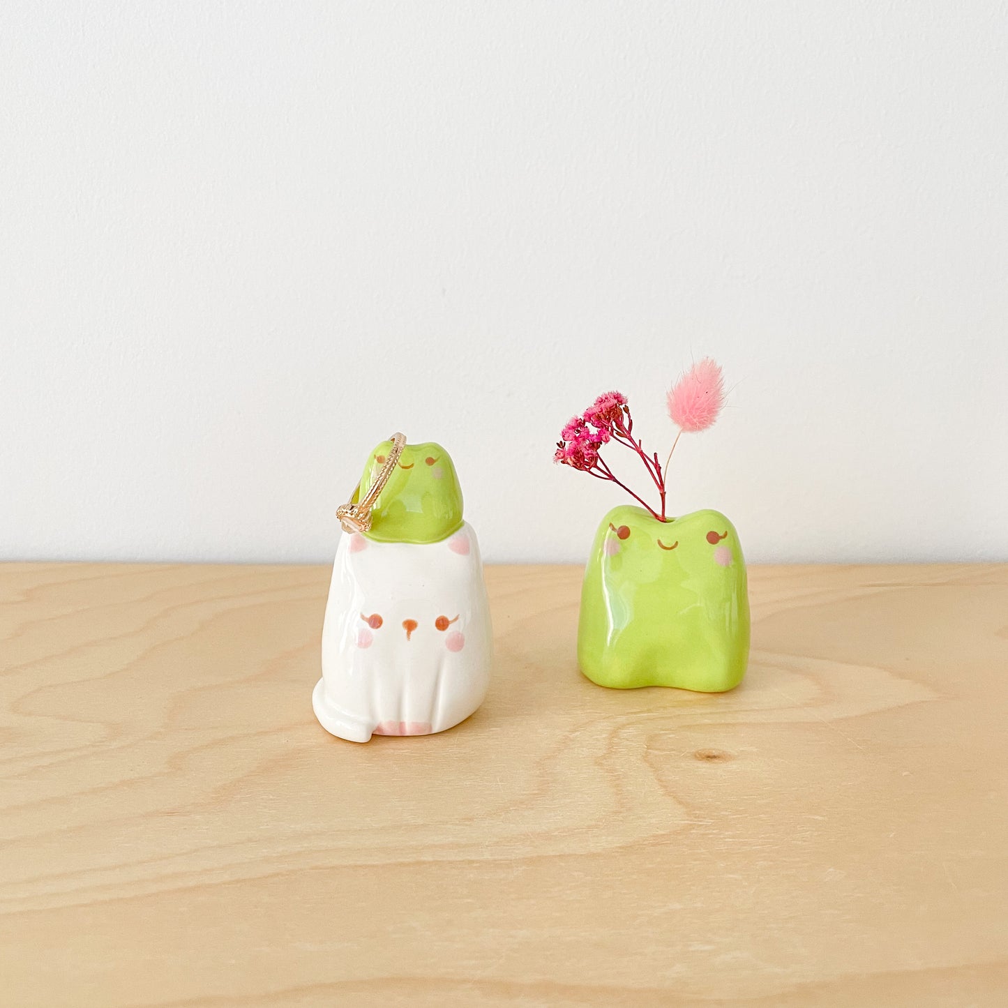 Cat and Frog Ring Holder