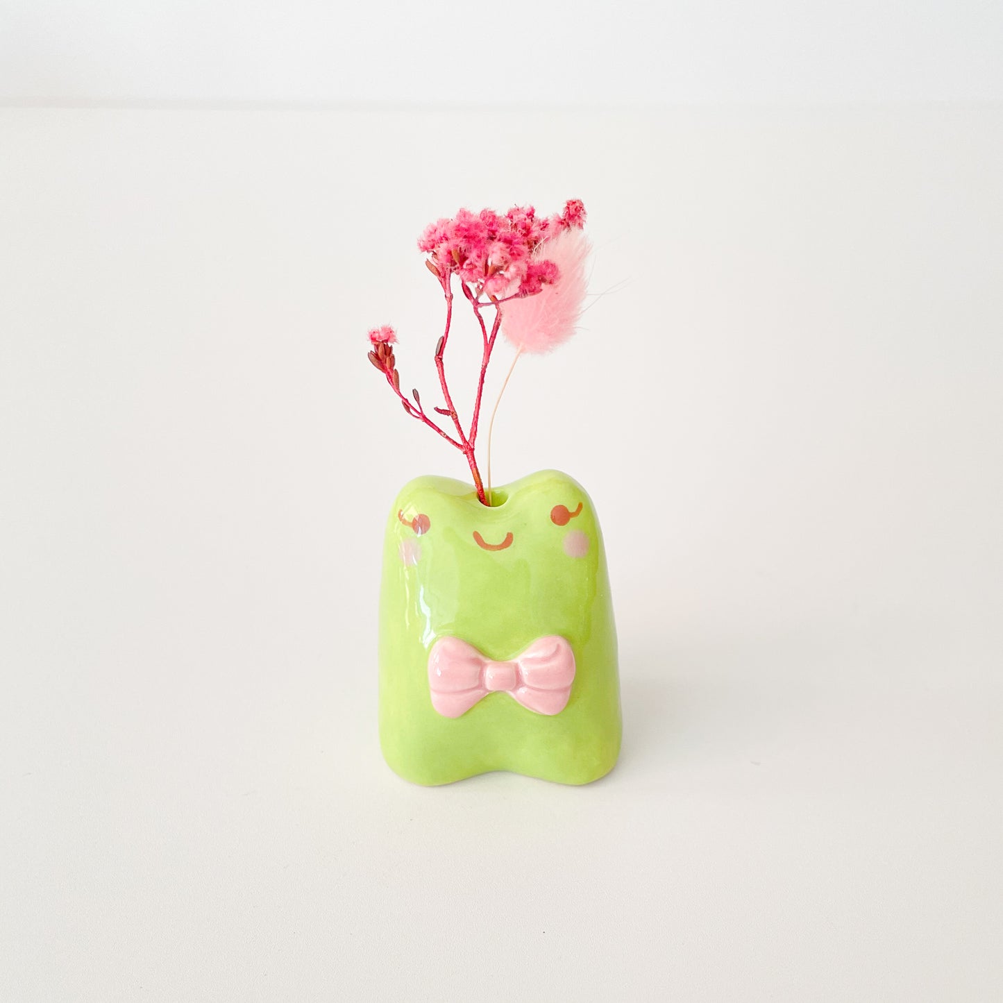 Frog Bow Mini Vase