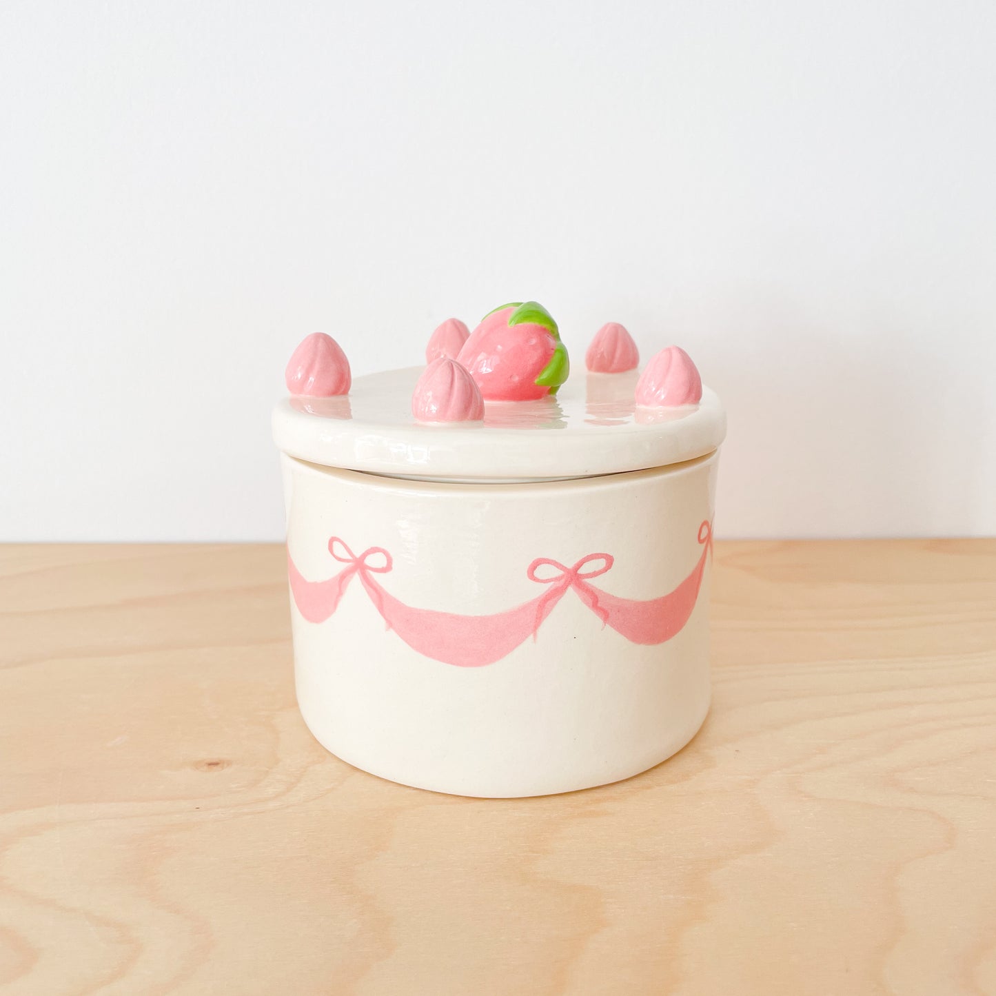 Strawberry Bow Cake Jar