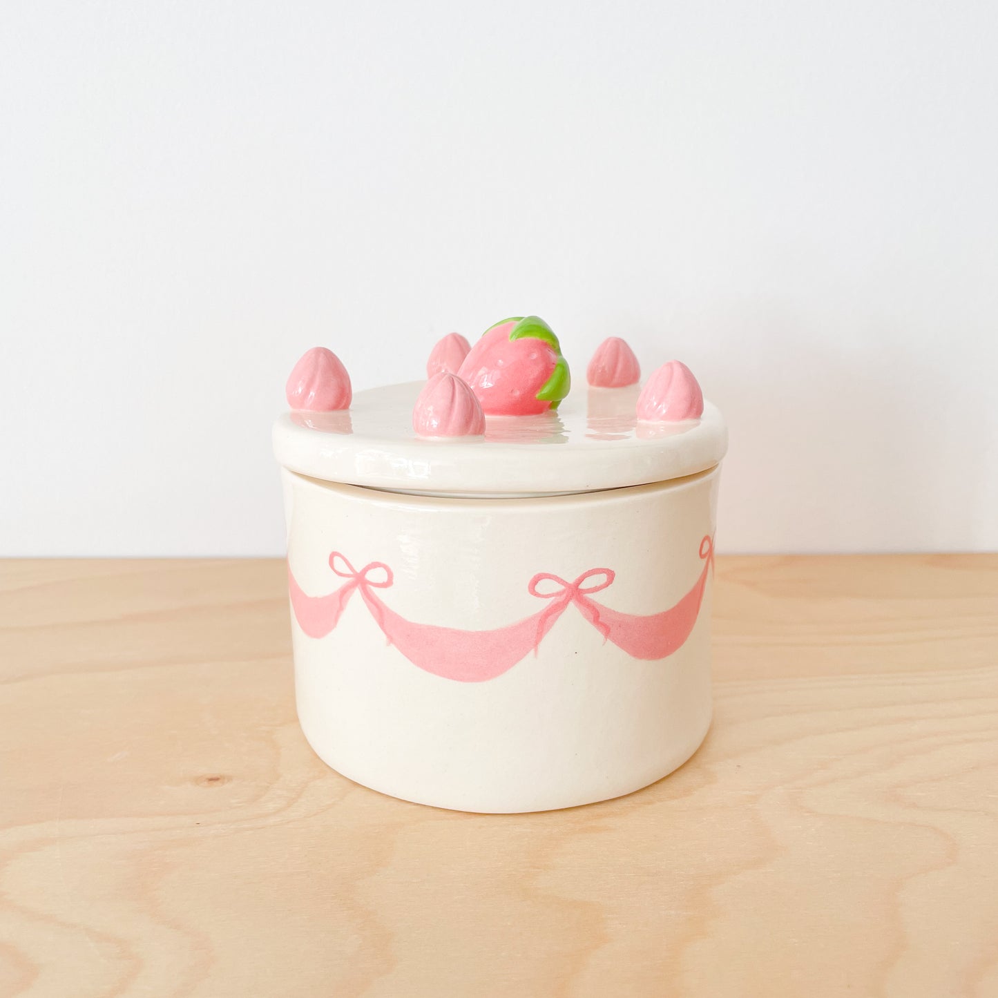 Strawberry Bow Cake Jar