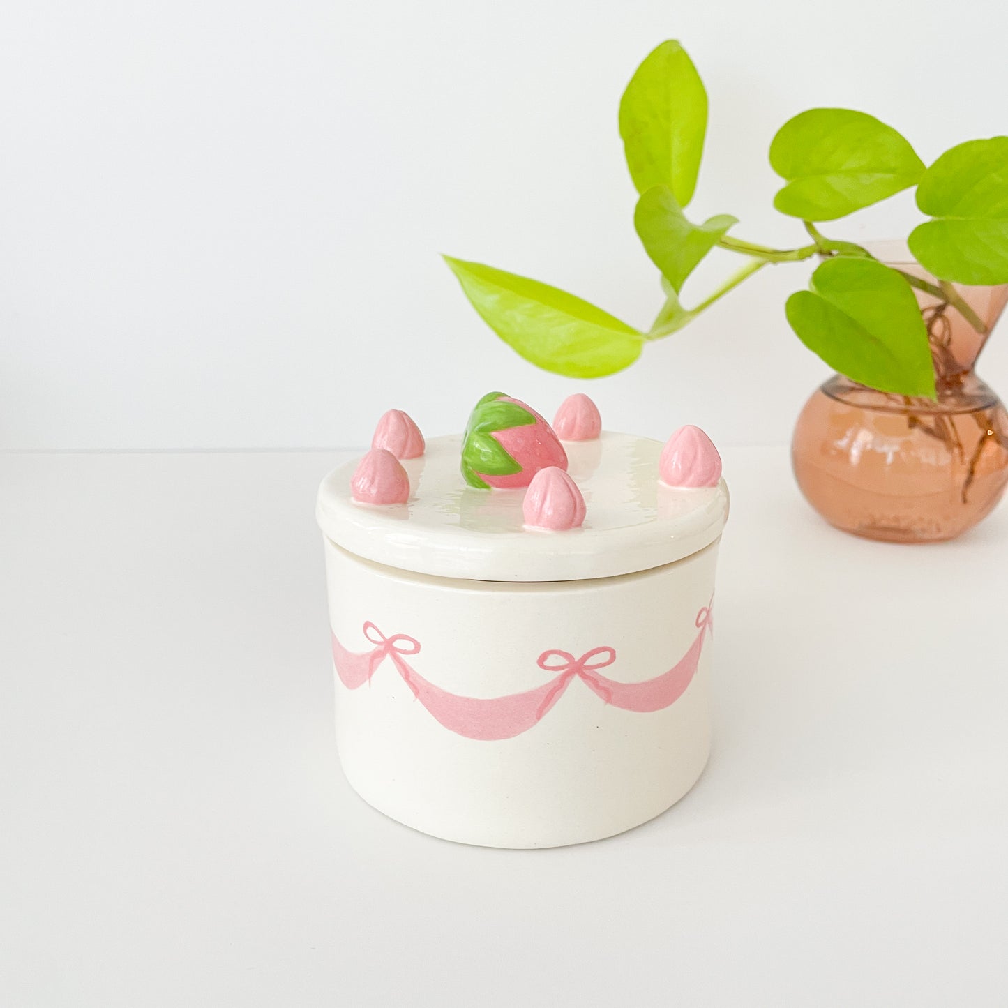 Strawberry Bow Cake Jar