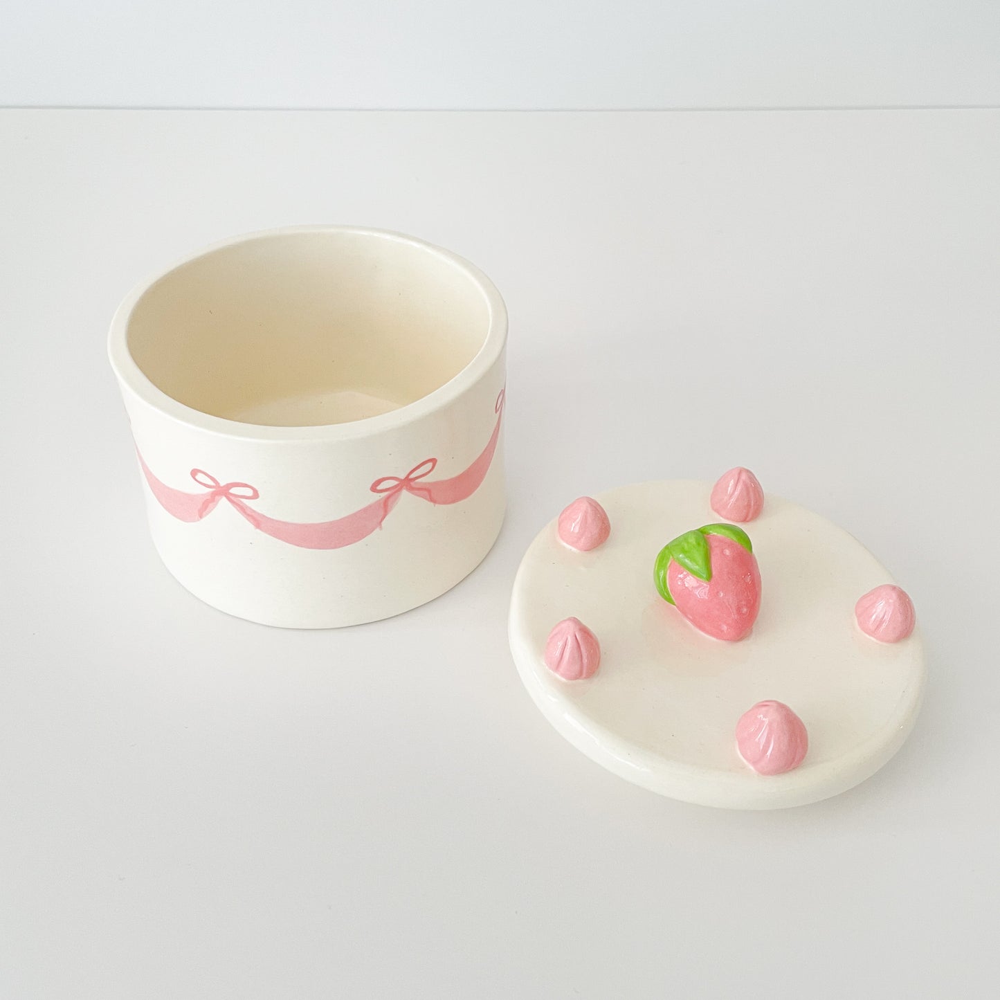 Strawberry Bow Cake Jar