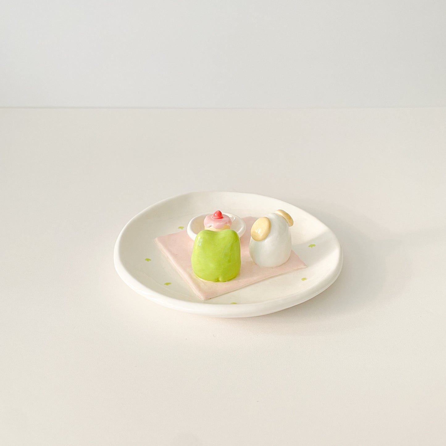 Sweet Picnic Pals Trinket Dish - Dog & Frog