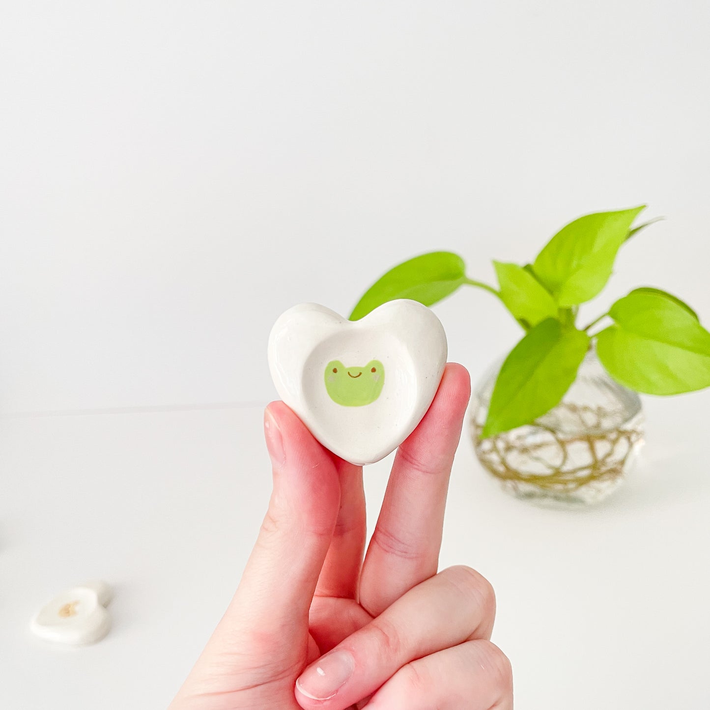 Frog Love Heart Worry Stone