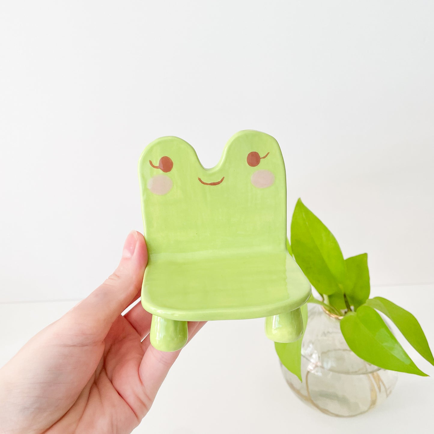 Froggy Trinket Chair