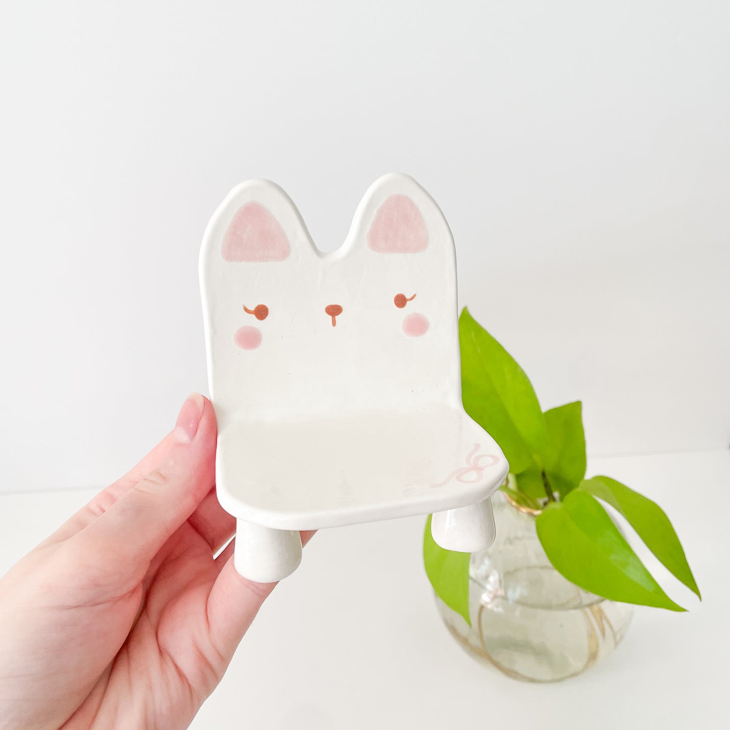 Cat Trinket Chair