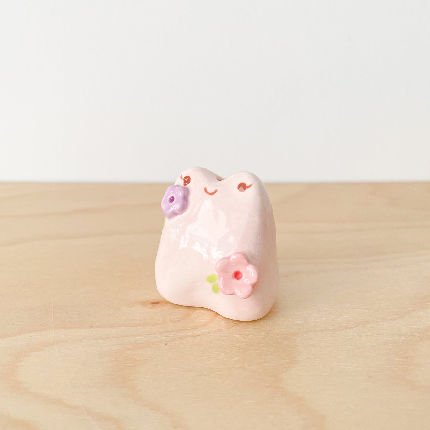 Pink Blooming Frog Mini Vase