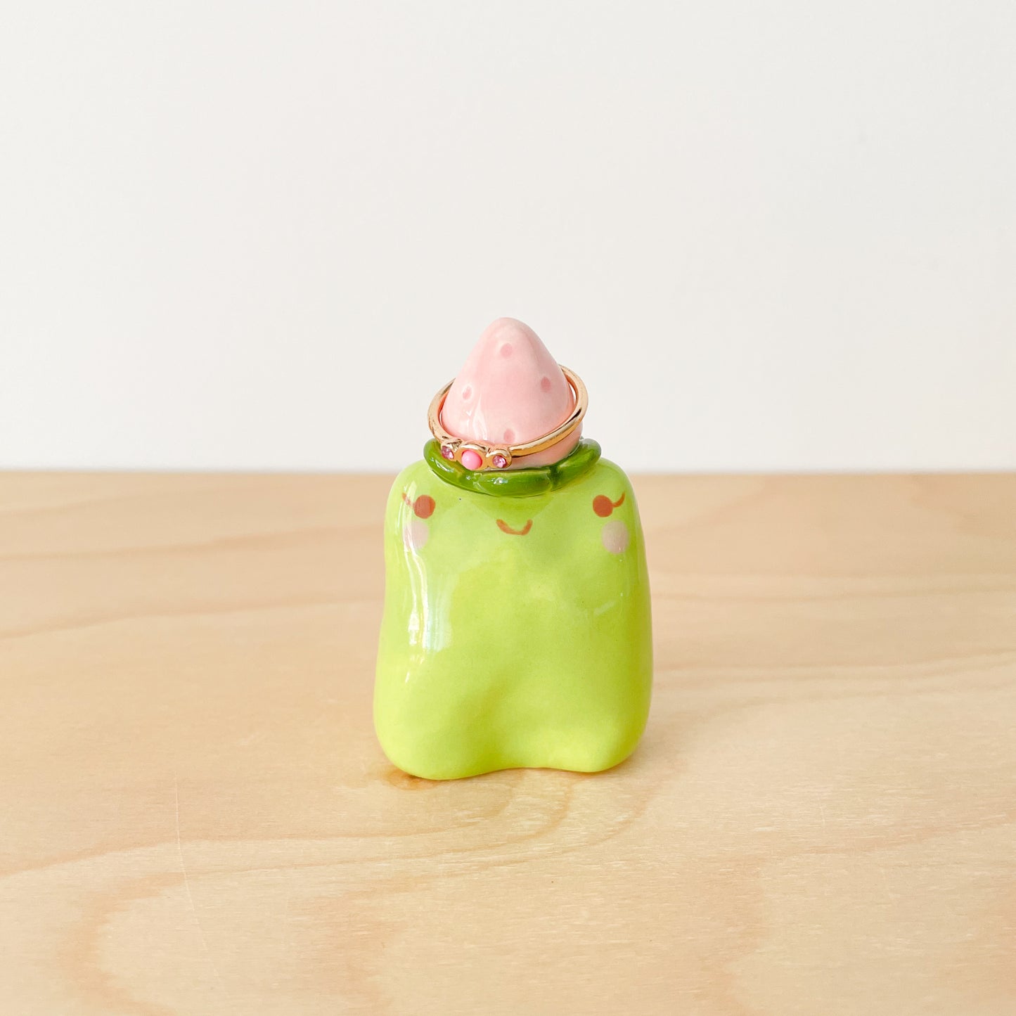 Strawberry Frog Ring Holder