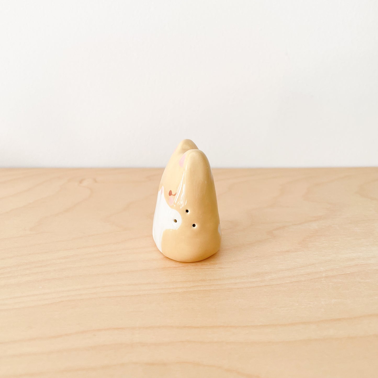 Caramel Tuxedo Whisker Cat Mini Vase