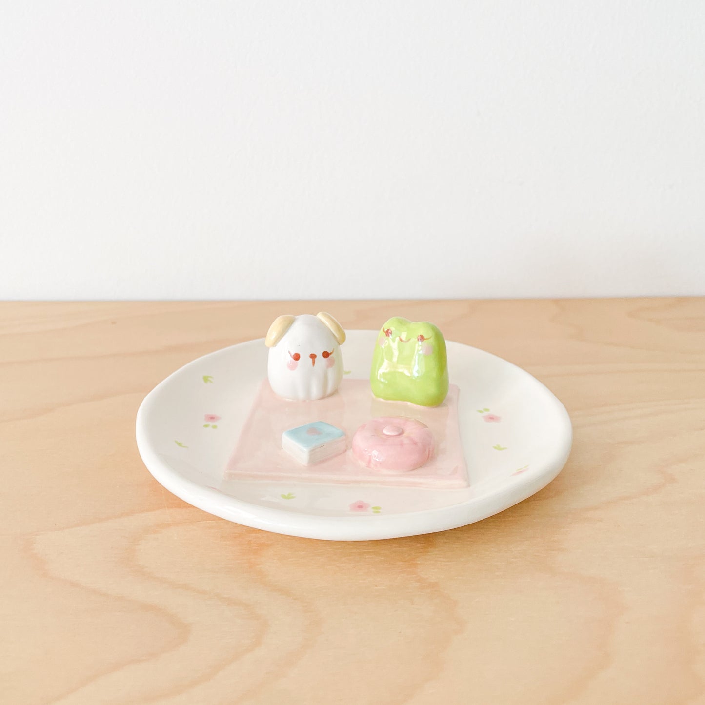 The Secret Garden Trinket Dish - Dog & Frog