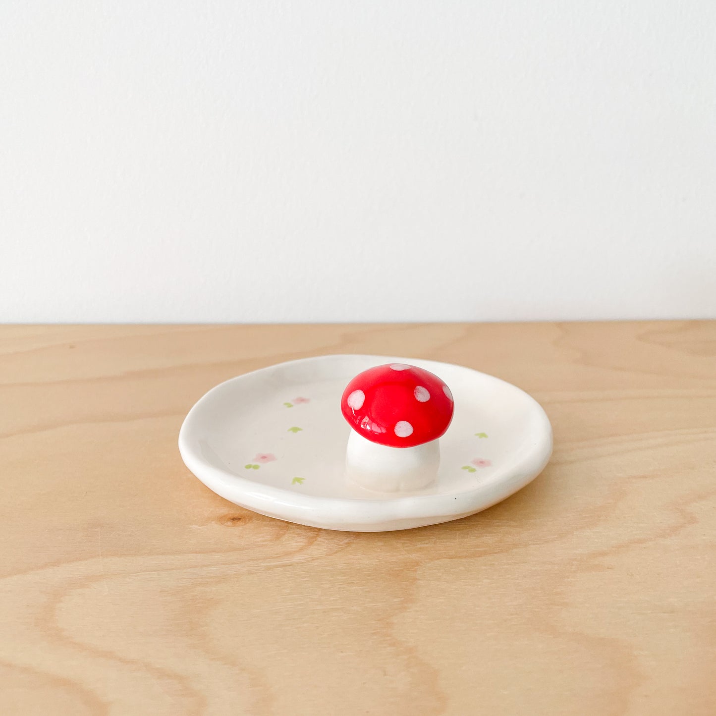 Red Mushy Garden Trinket Dish