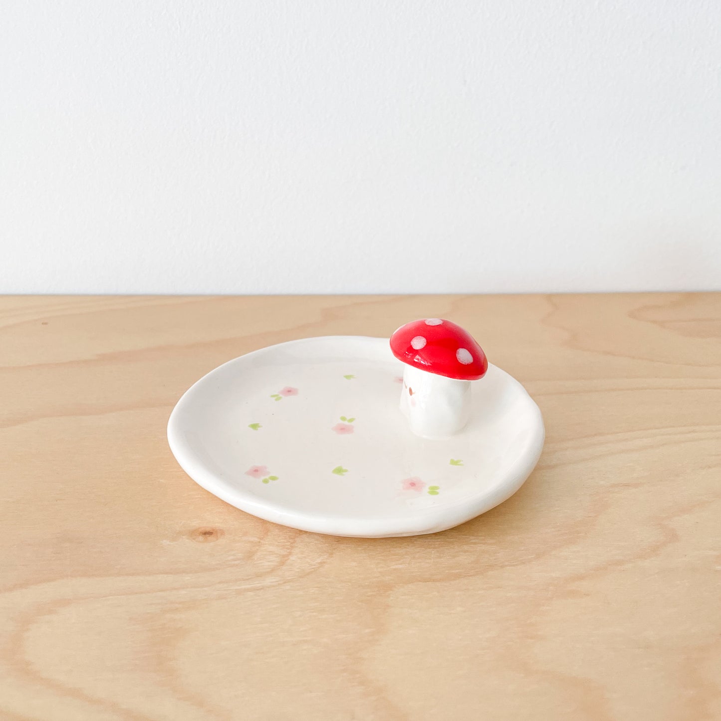 Red Mushy Garden Trinket Dish