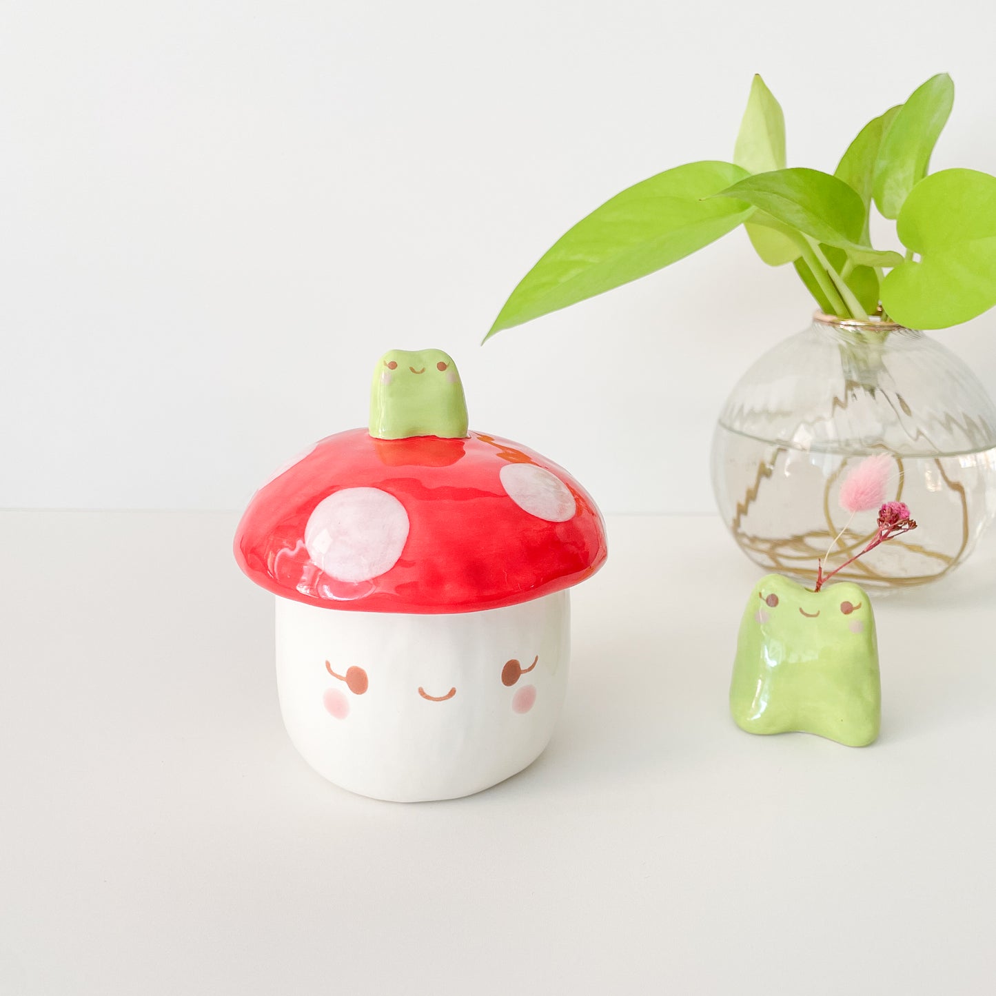 Froggy Toadstool Jar