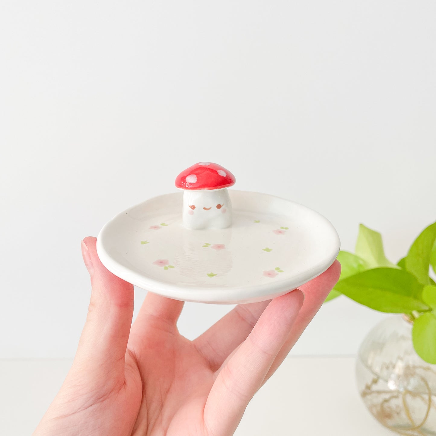 Red Mushy Garden Trinket Dish