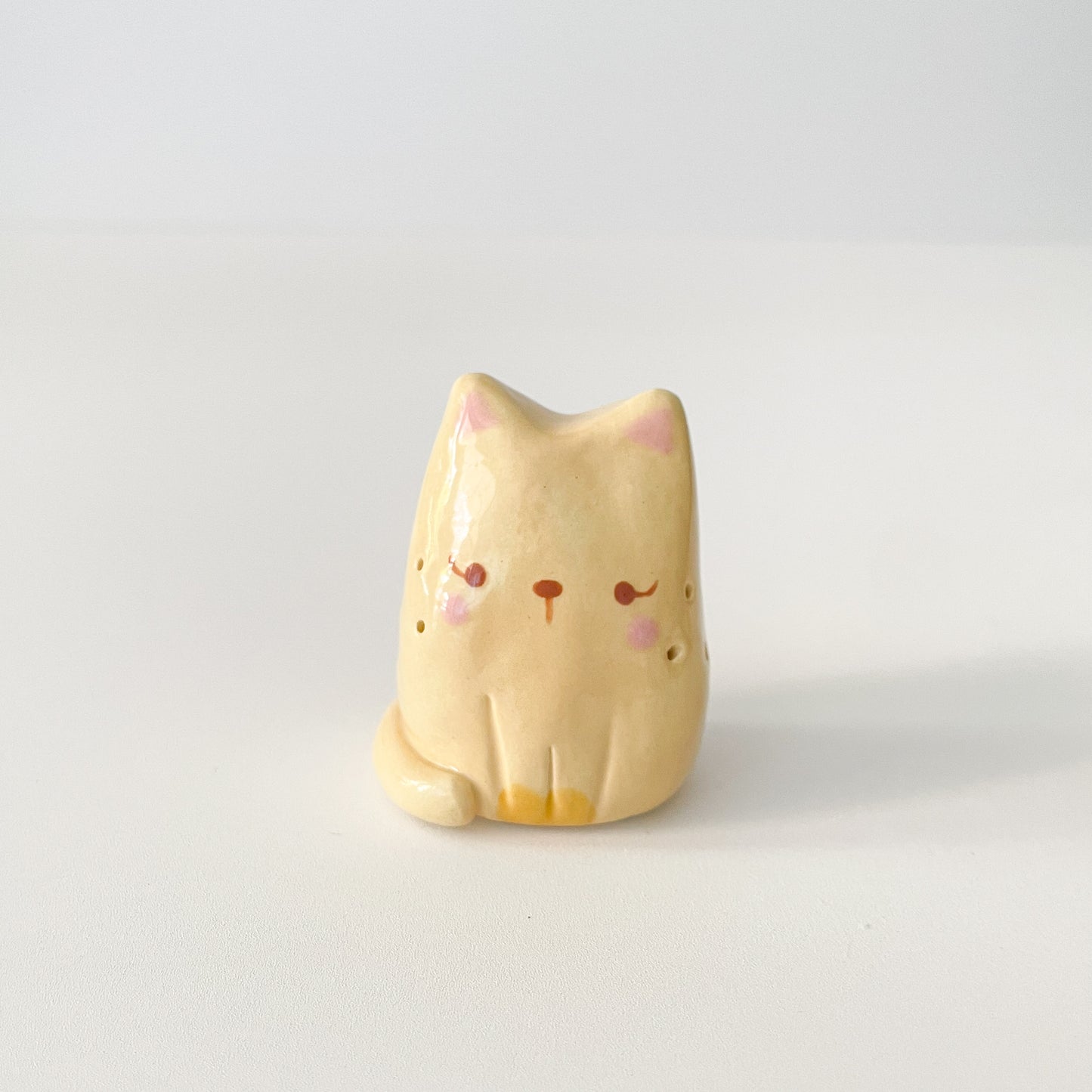 Caramel Whisker Cat Mini Vase