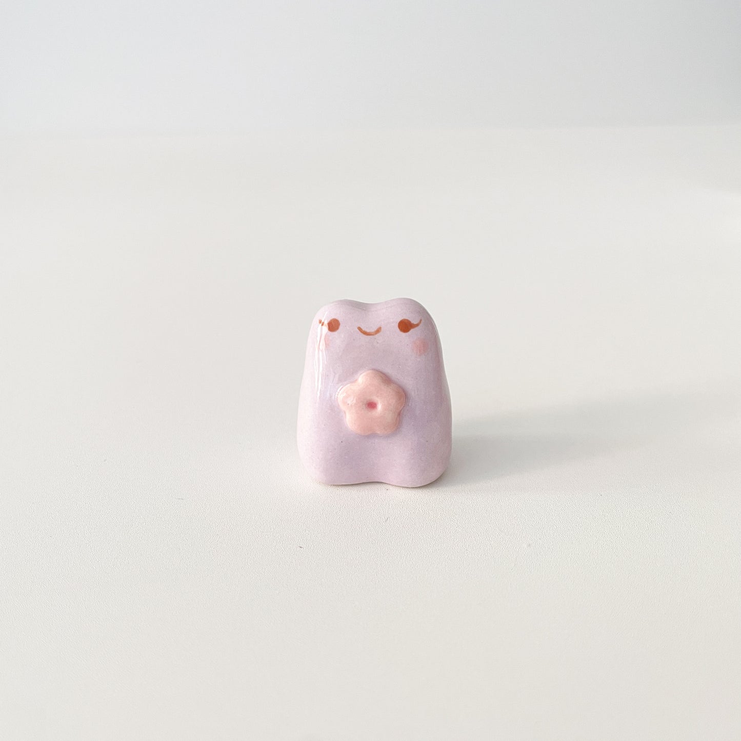 Lilac Flower Frog Desk Pal