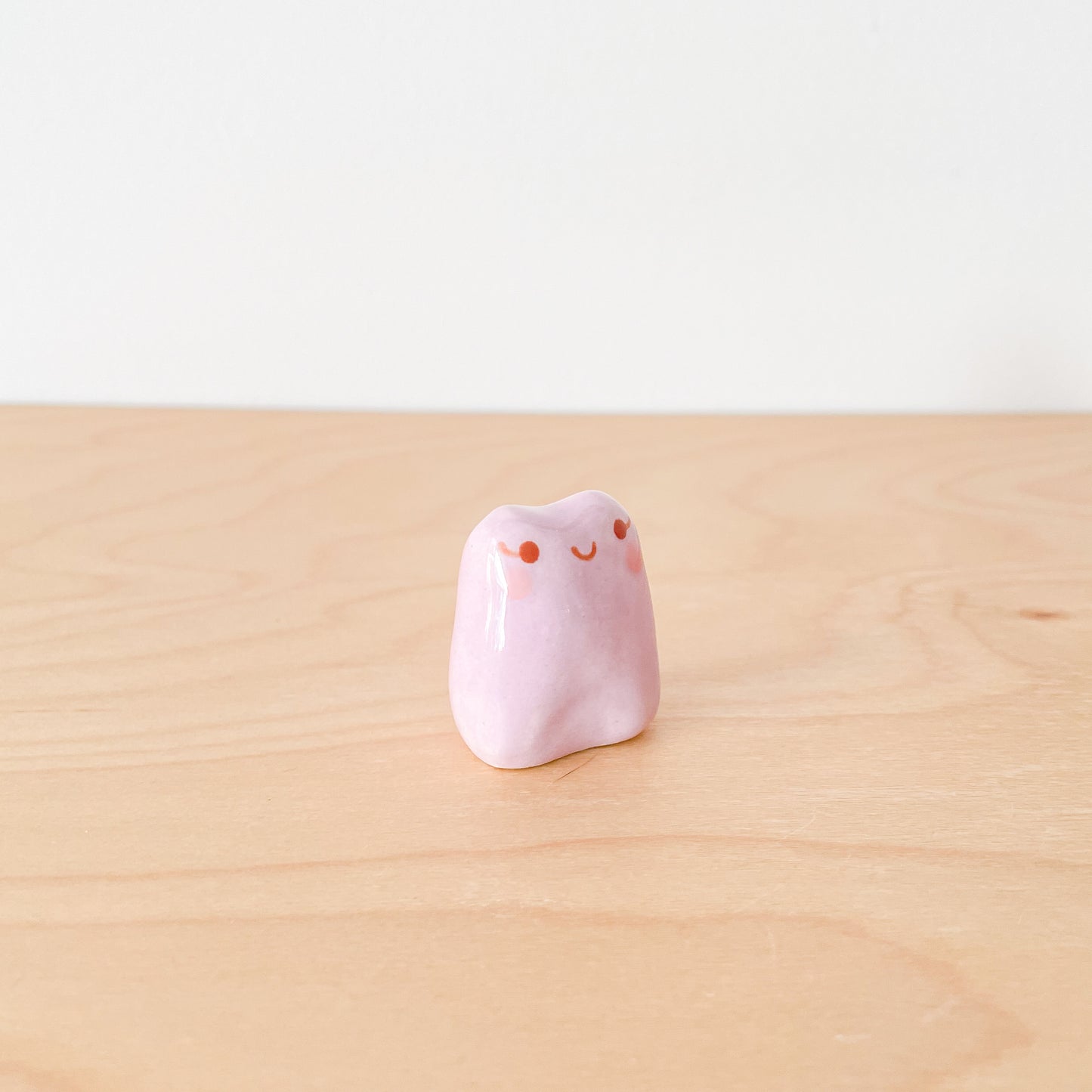 Lilac Froggy Desk Pal