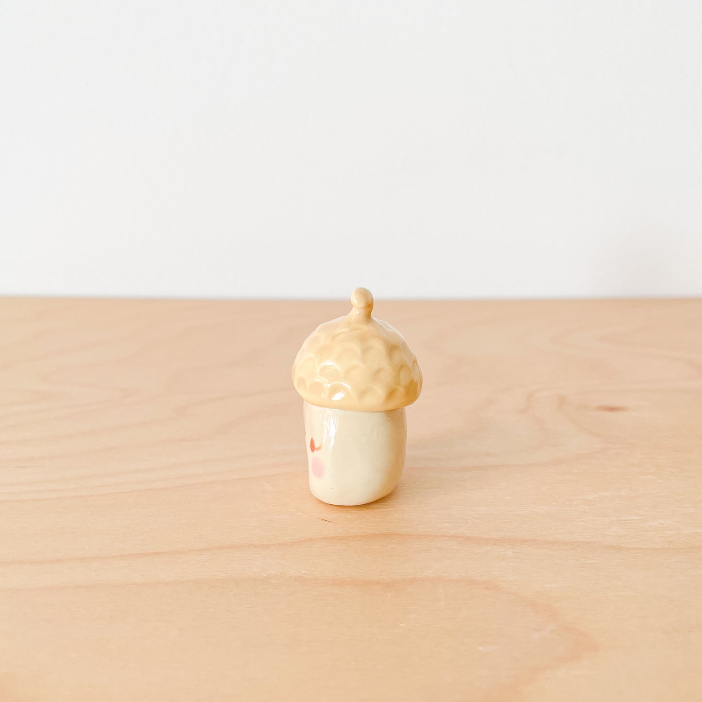 Acorn Desk Pal