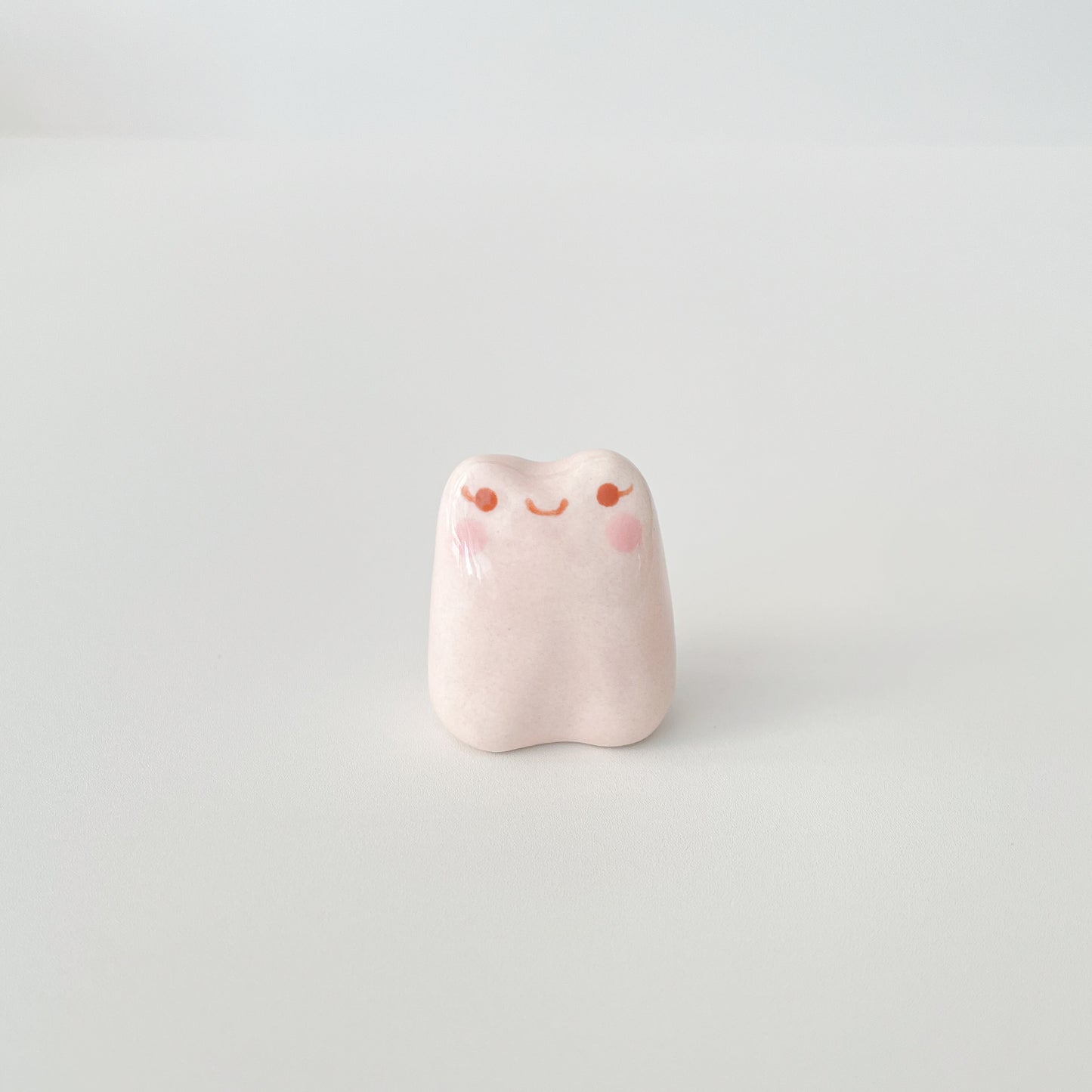Pink froggy Desk Pal