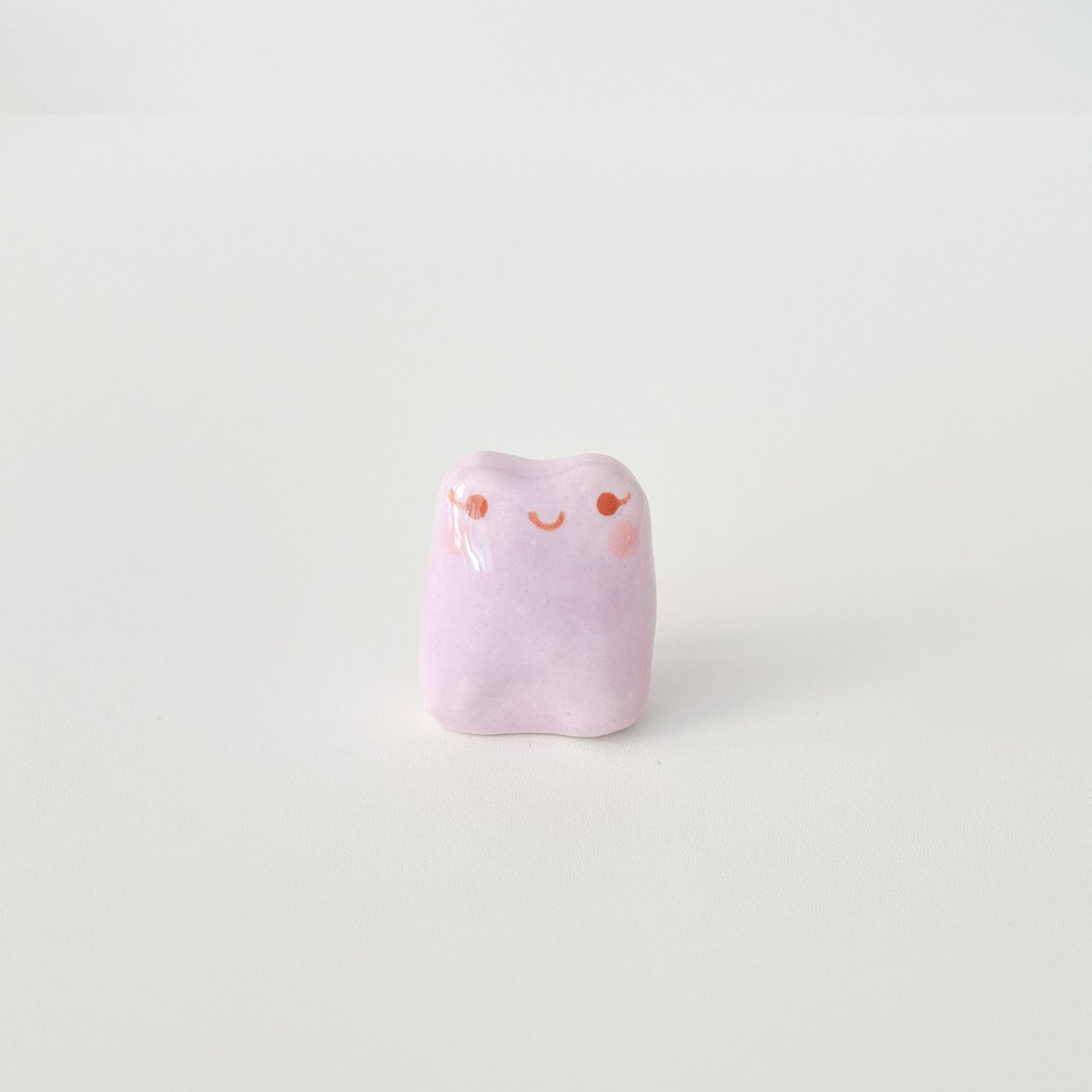 Lilac Froggy Desk Pal