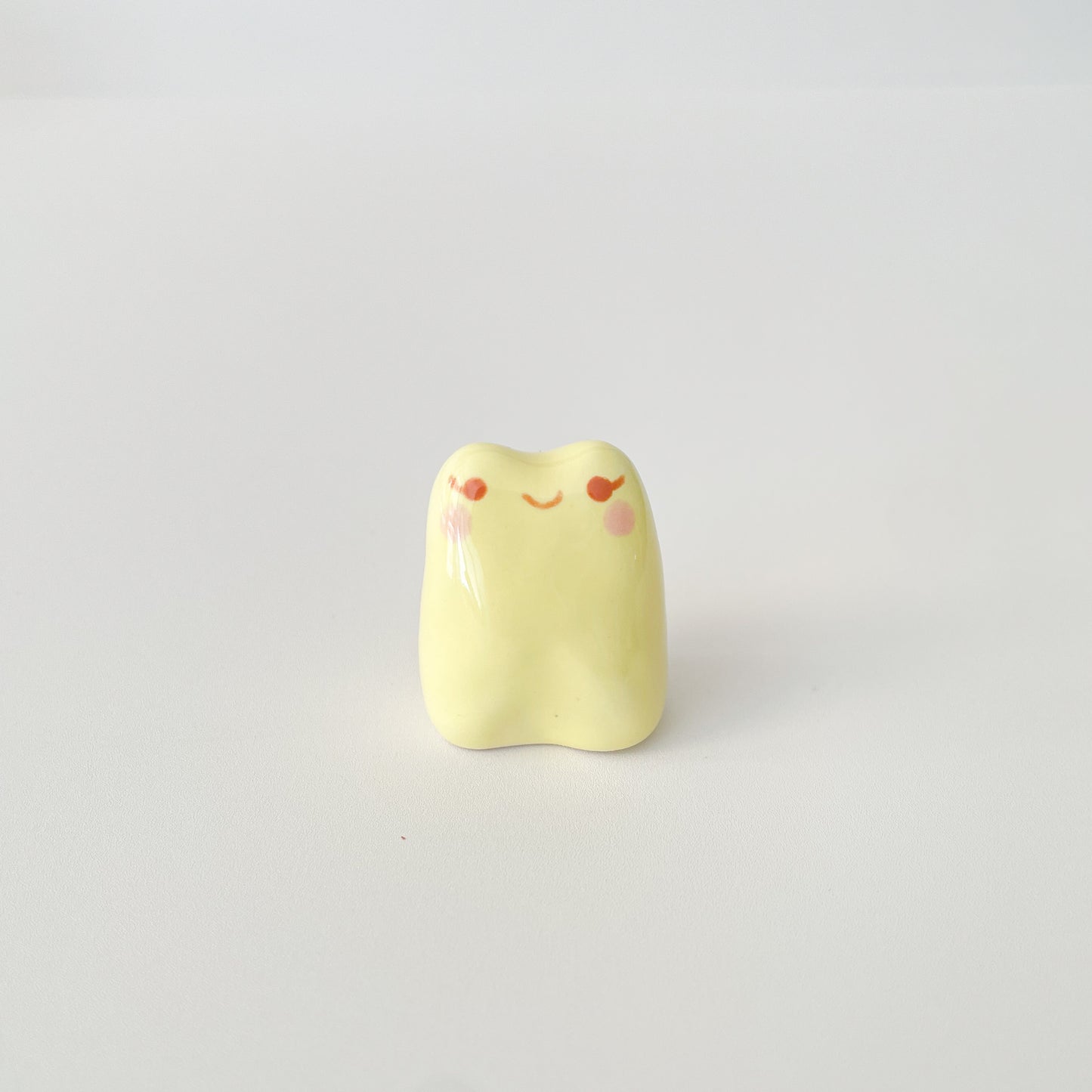 Yellow Froggy Desk Pal