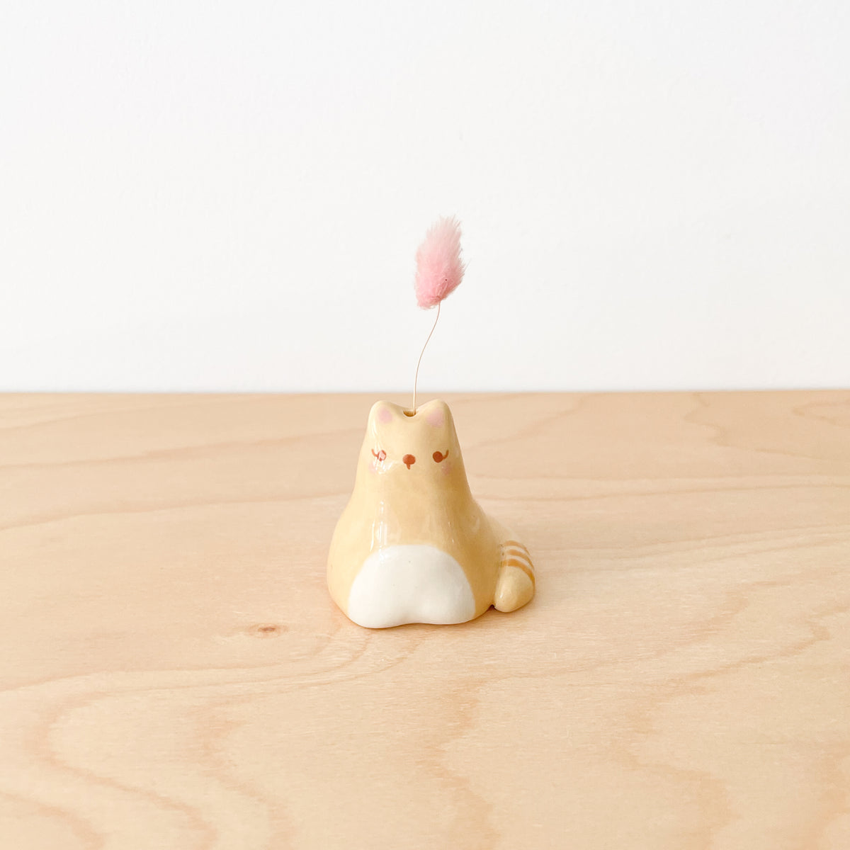 Caramel Loaf Cat Mini Vase