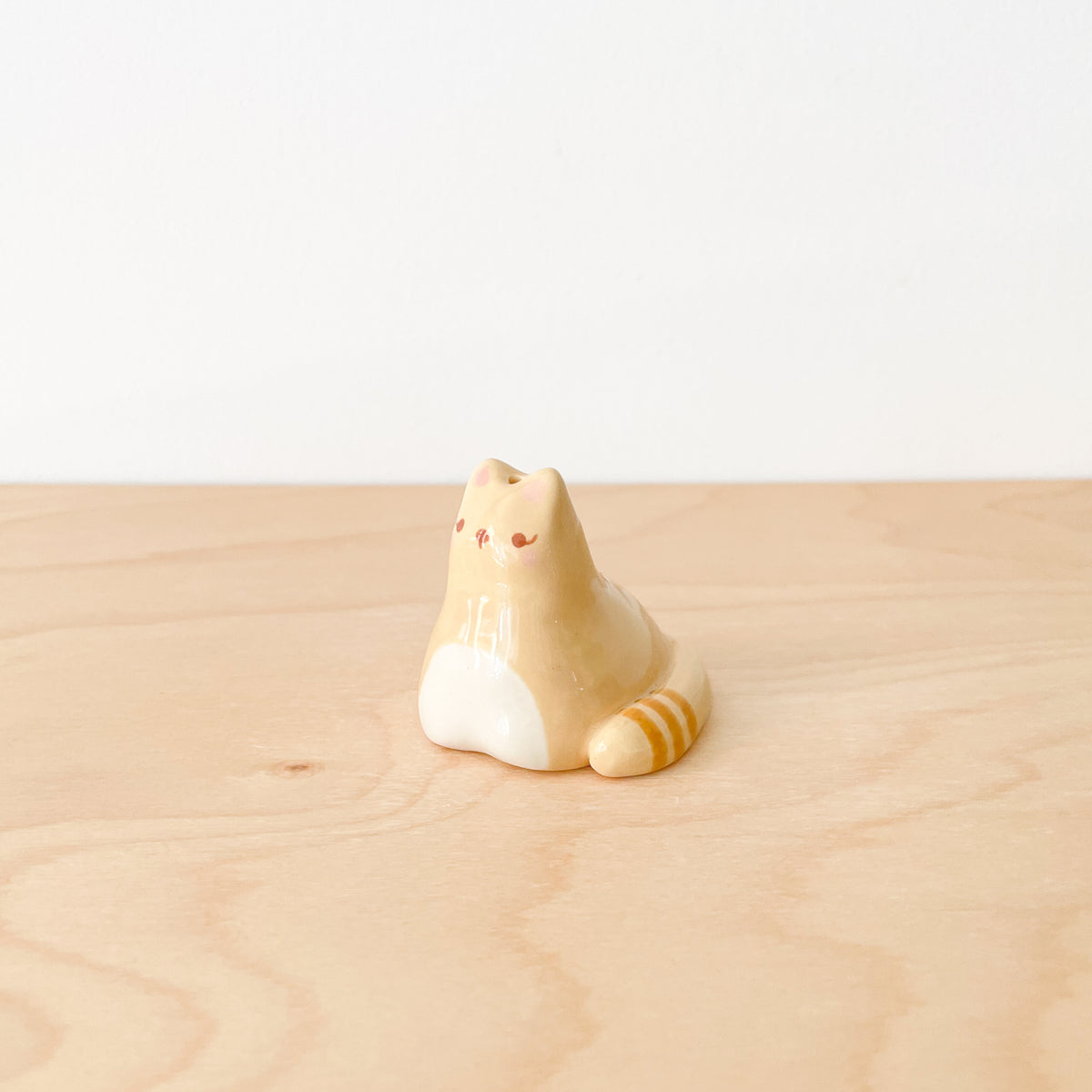 Caramel Loaf Cat Mini Vase