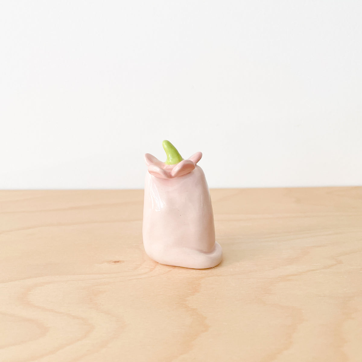 Pink Daisy Cat Ring Holder