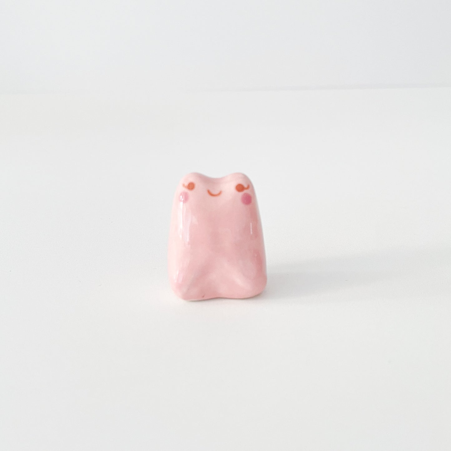 Pink froggy Desk Pal