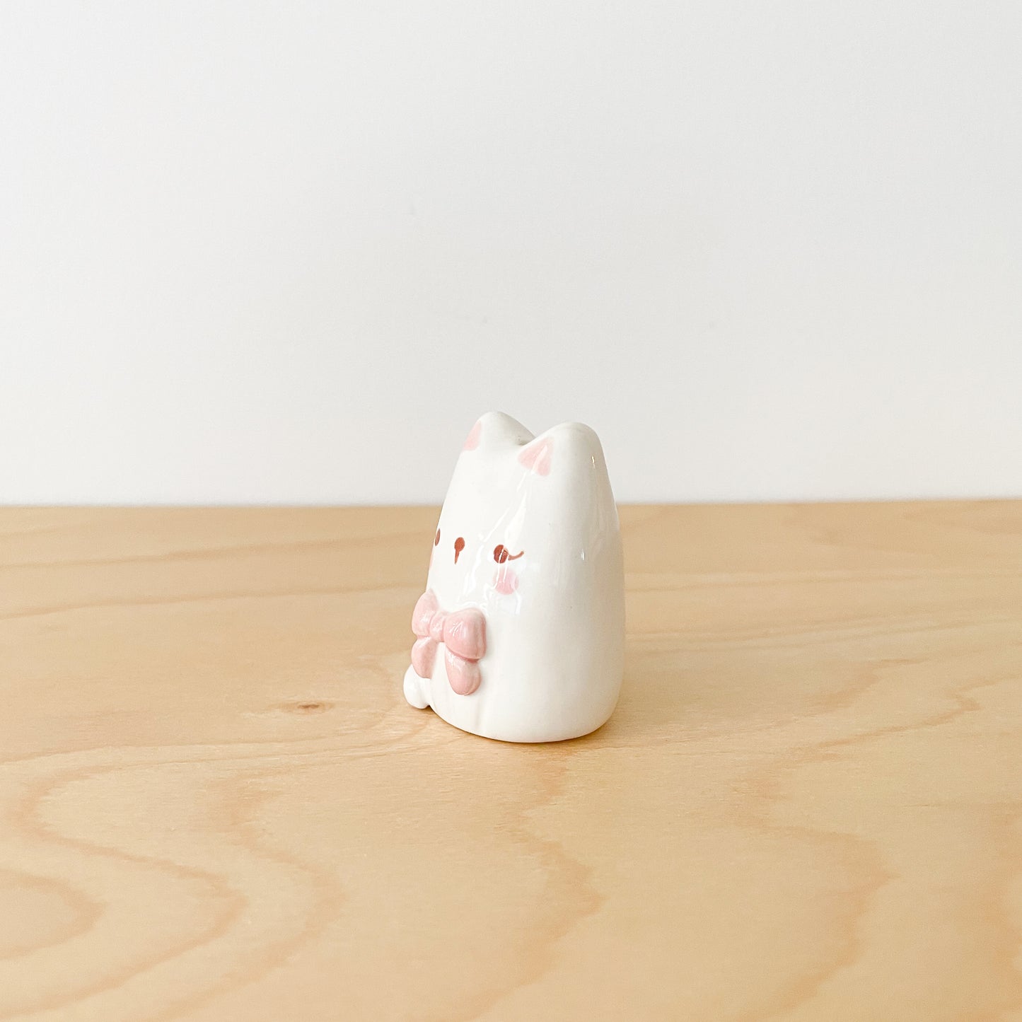 Bow Cat Mini Vase