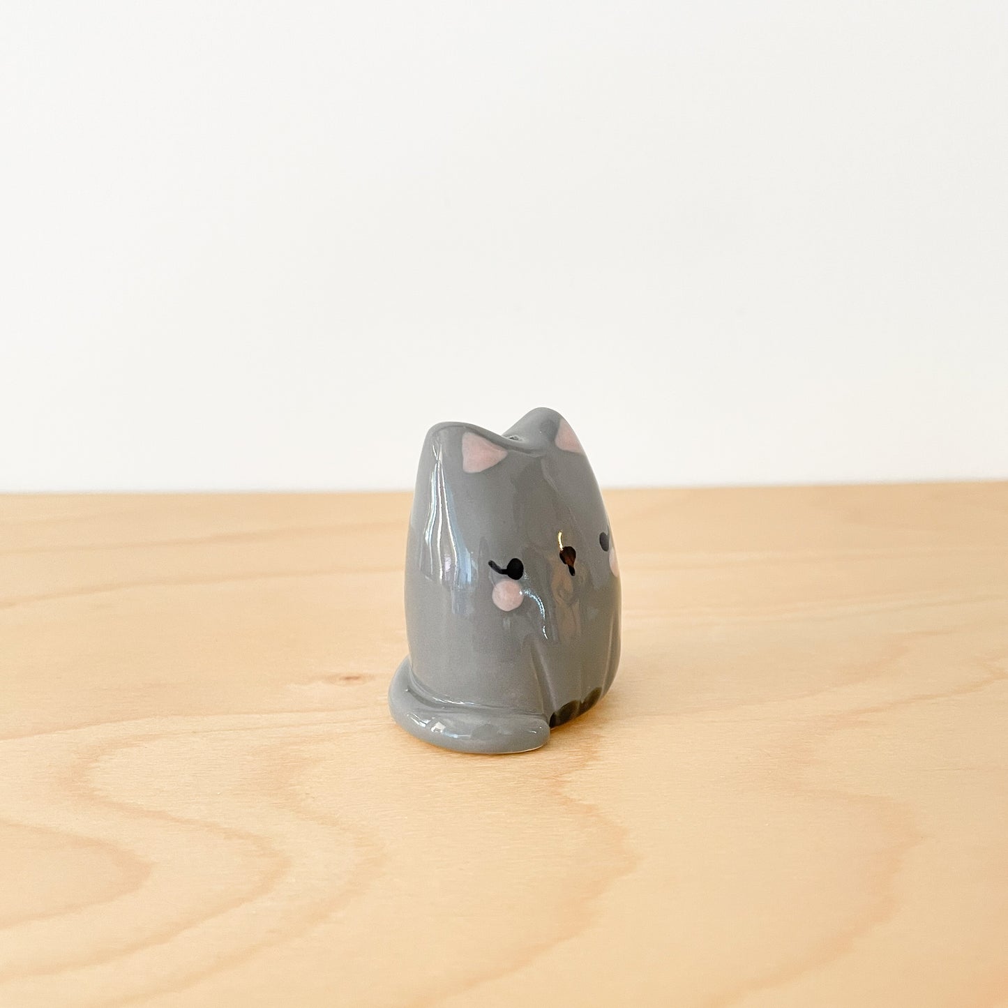 Dark Grey Cat Mini Vase