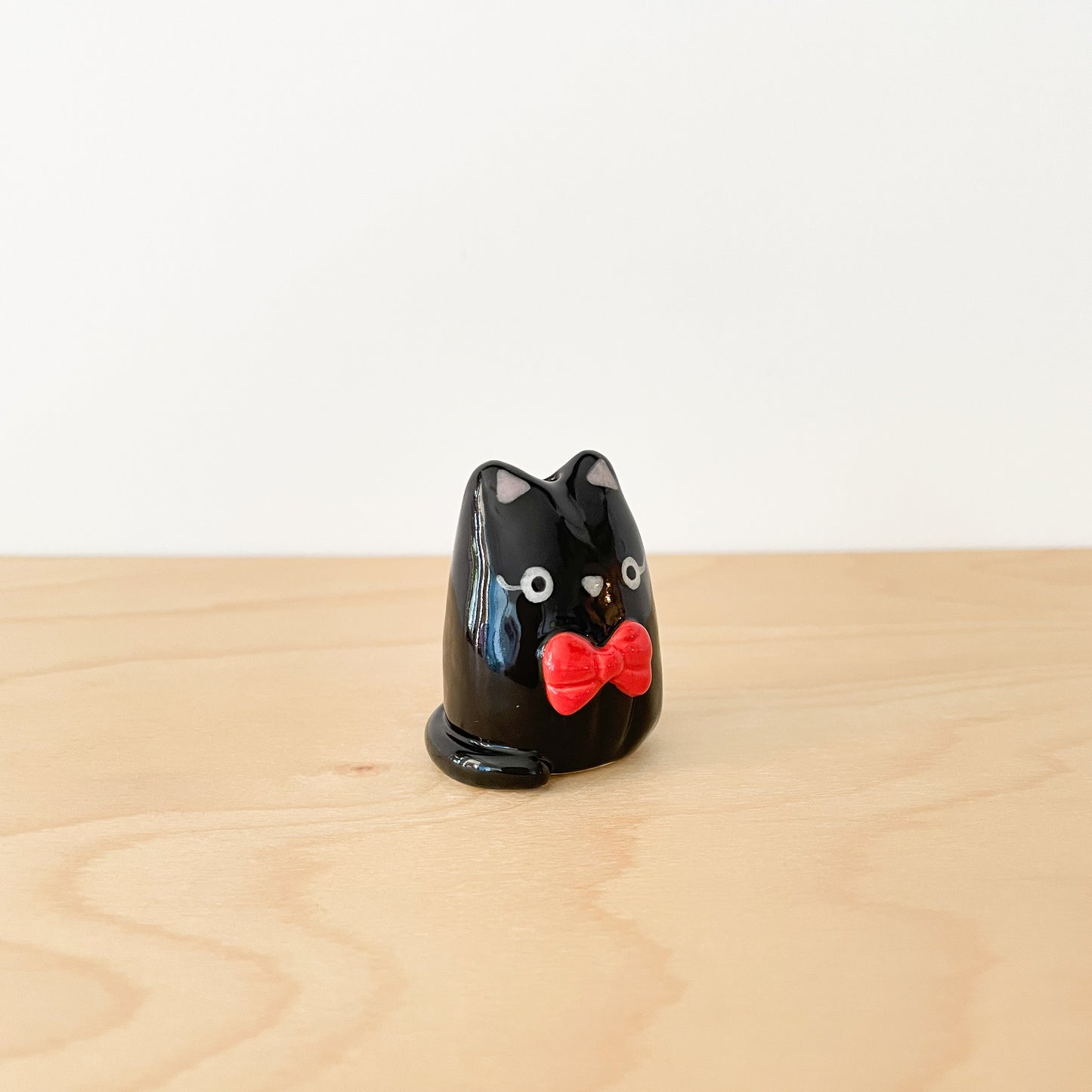 Jiji Cat Mini Vase