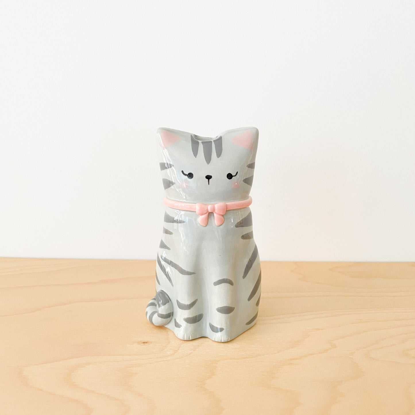Grey Tabby Cat Vase
