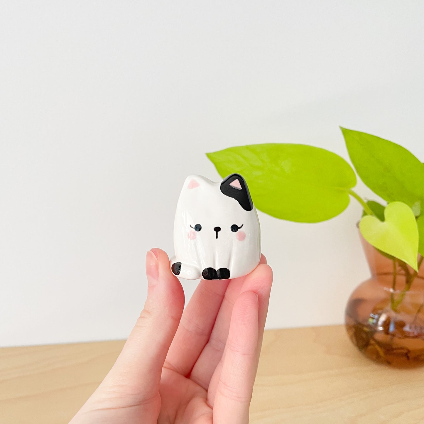 Black Spotty Cat Mini Vase