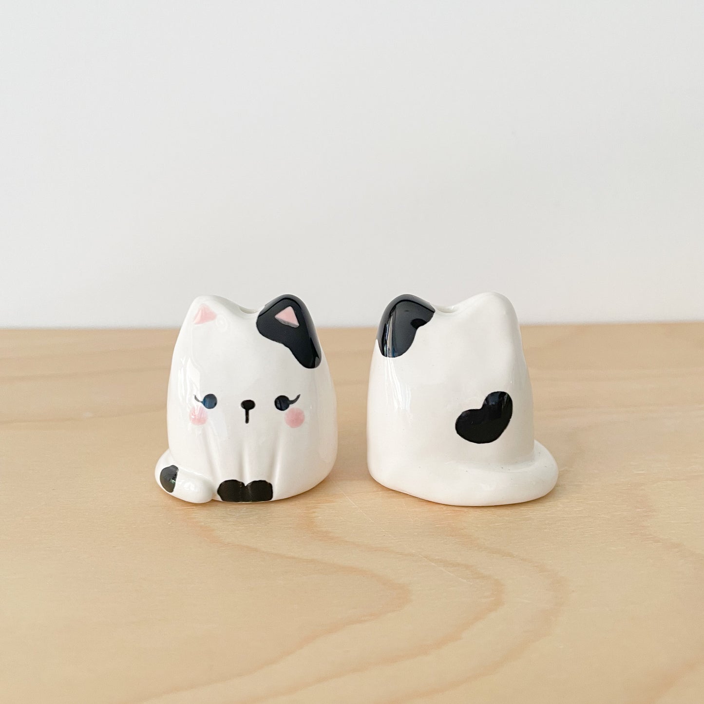 Black Spotty Cat Mini Vase