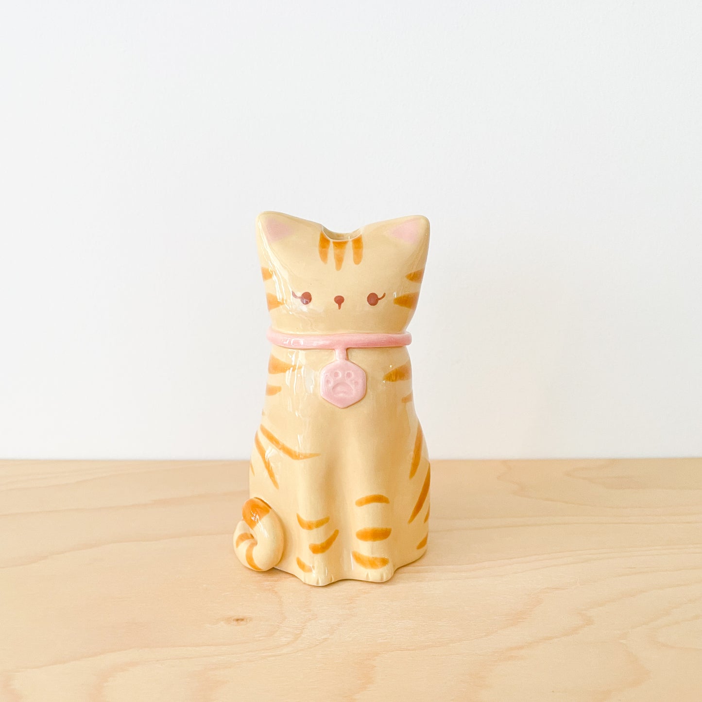 Brown Tabby Cat Vase (Design 2)
