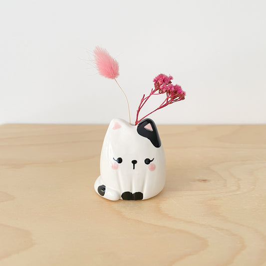 Black Spotty Cat Mini Vase