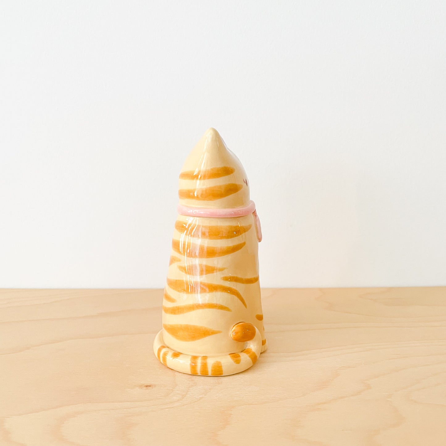 Brown Tabby Cat Vase (Design 2)