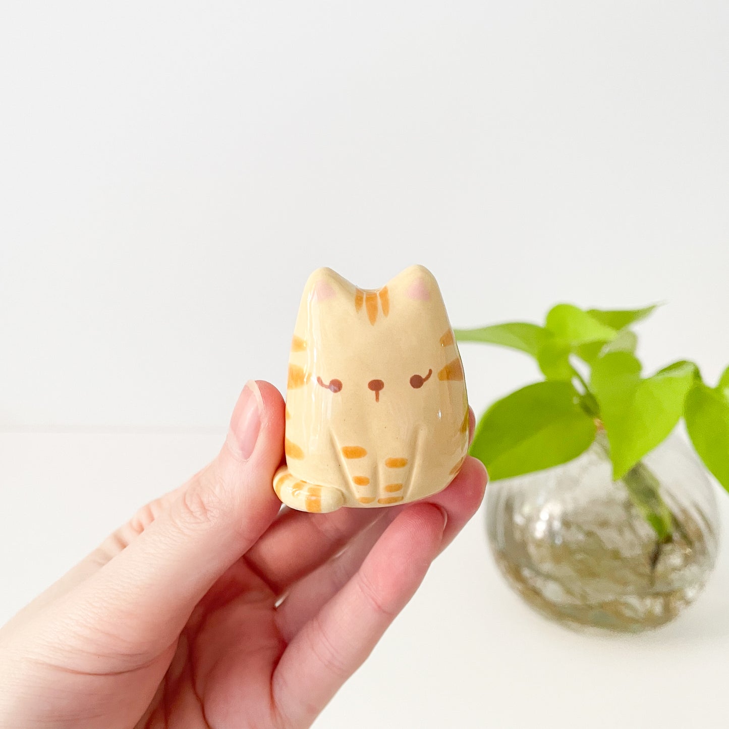 Caramel Tabby Cat Mini Vase