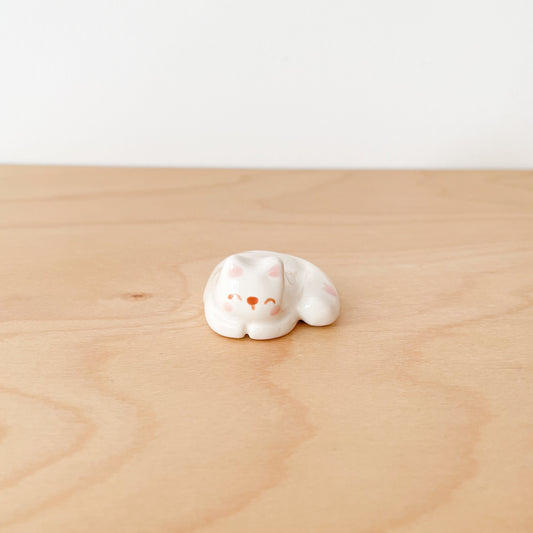 Sleepy Cat Desk Pal