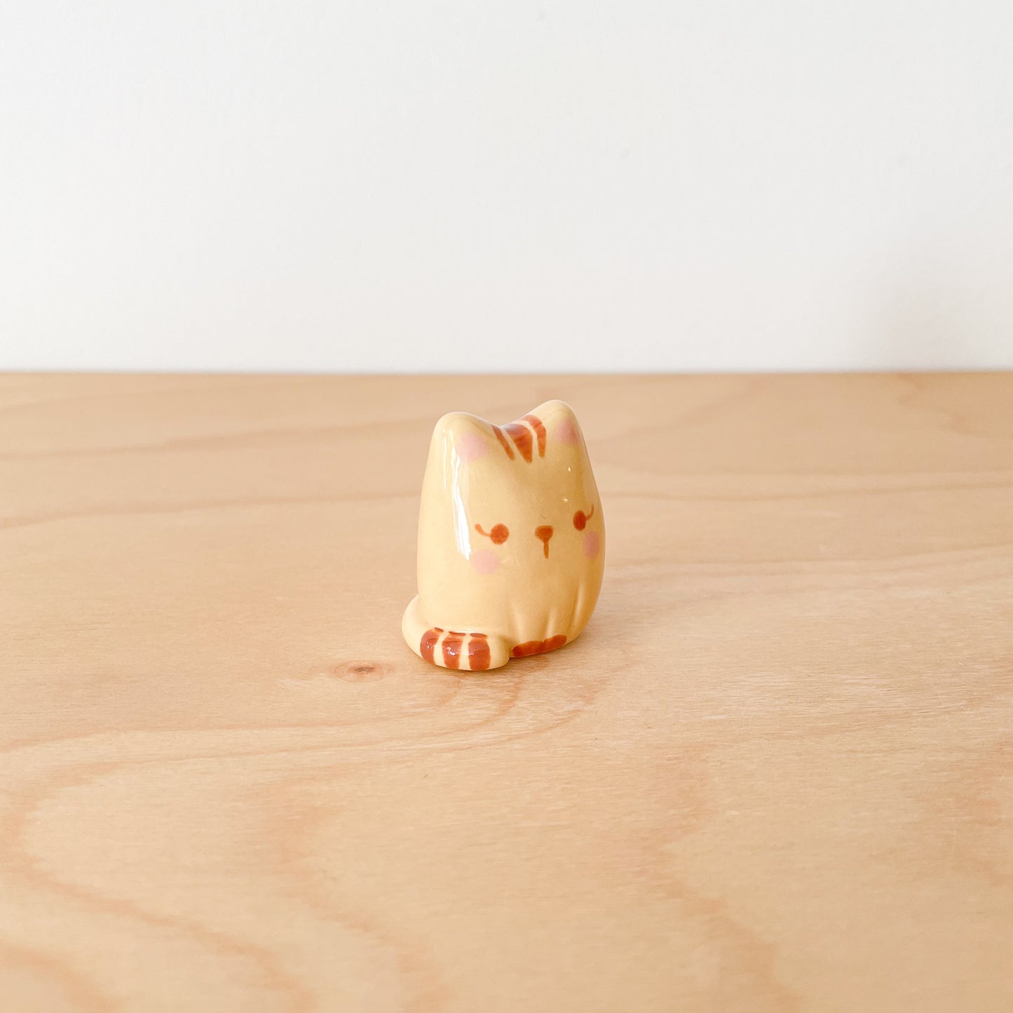Brown Stripe Cat Desk Pal