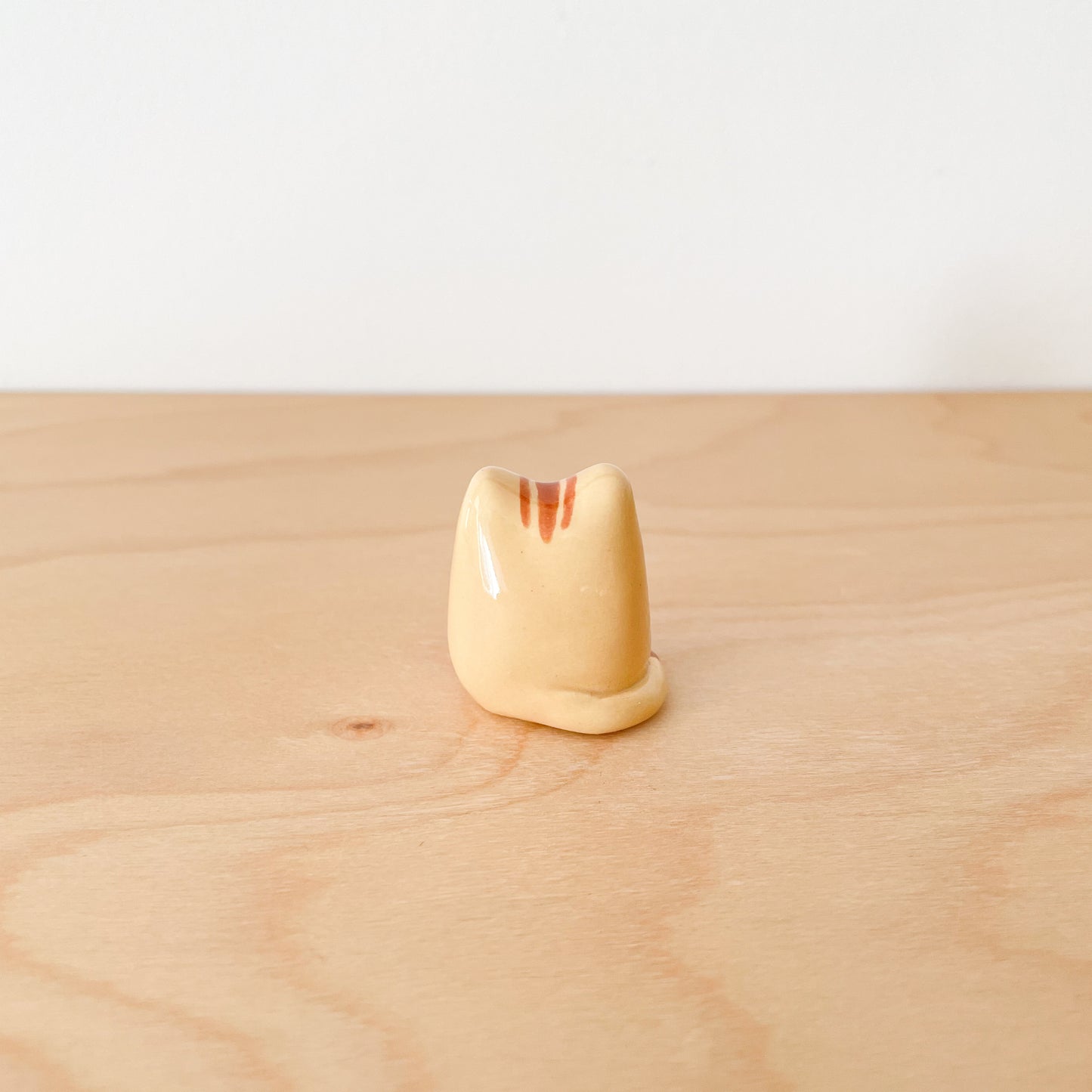 Brown Stripe Cat Desk Pal